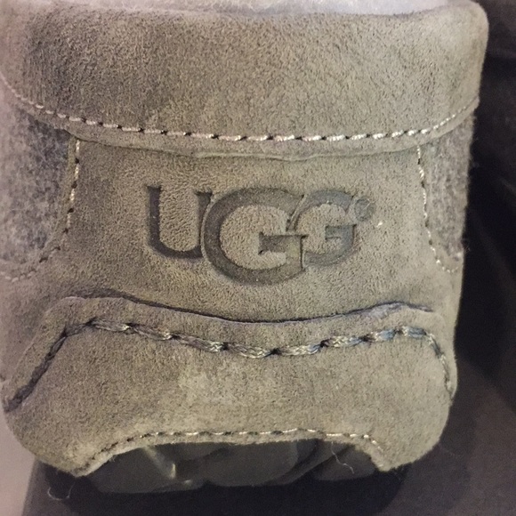 UGG- Men’s Ascot Wool lined Slipper - Picture 5 of 6